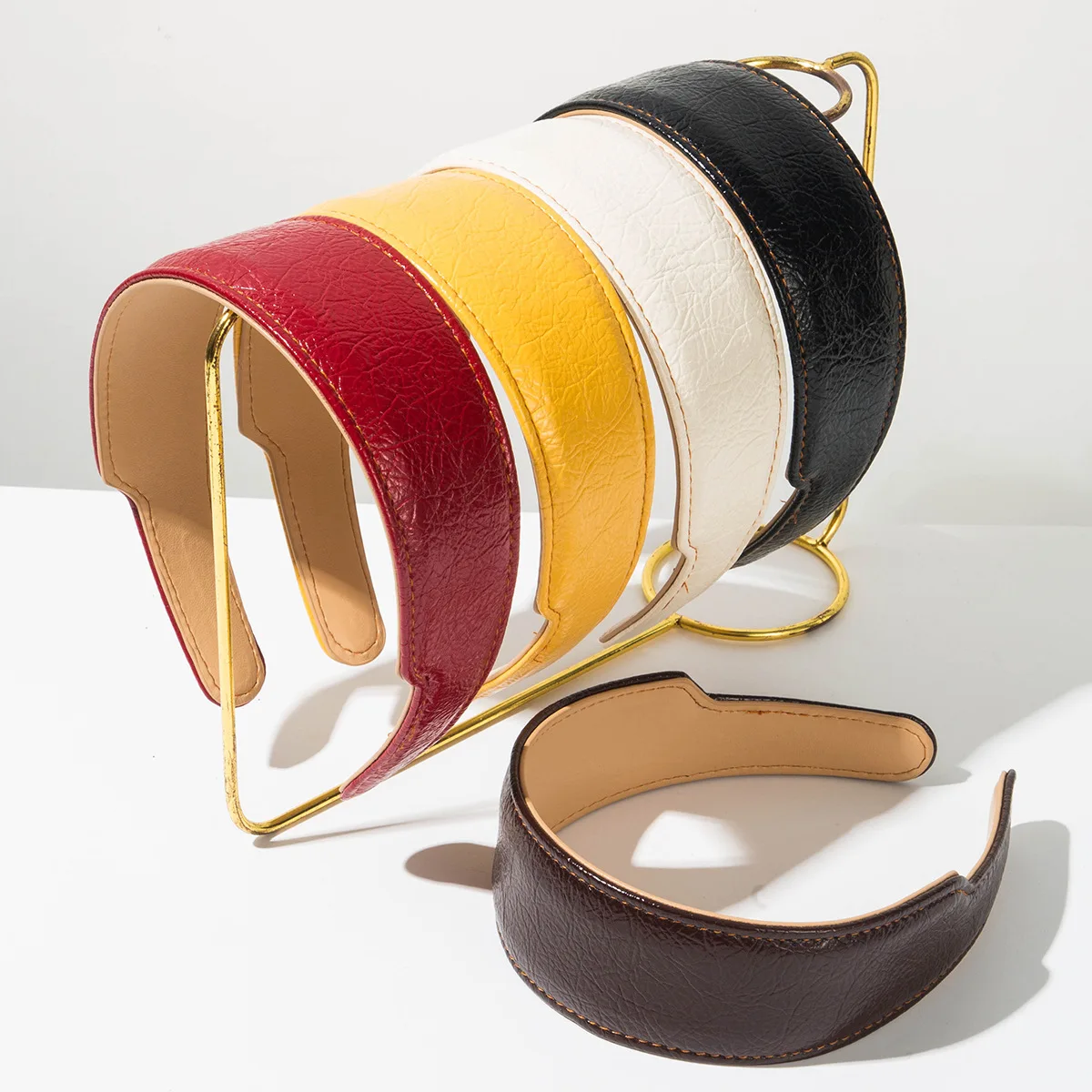 Elegant Korean Style Leather Hair Hoop Women Fashion Wide Headband Casual Outing All-match Hair Accessorie