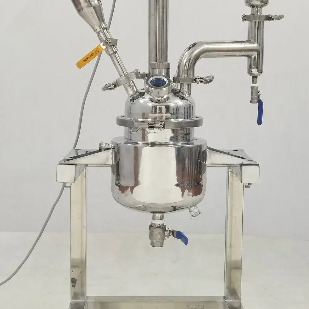 نماذج صغيرة كبيرة آلة مفاعل الانحلال الحراري الحيوي والانحلال الحراري المبيعات الساخنة