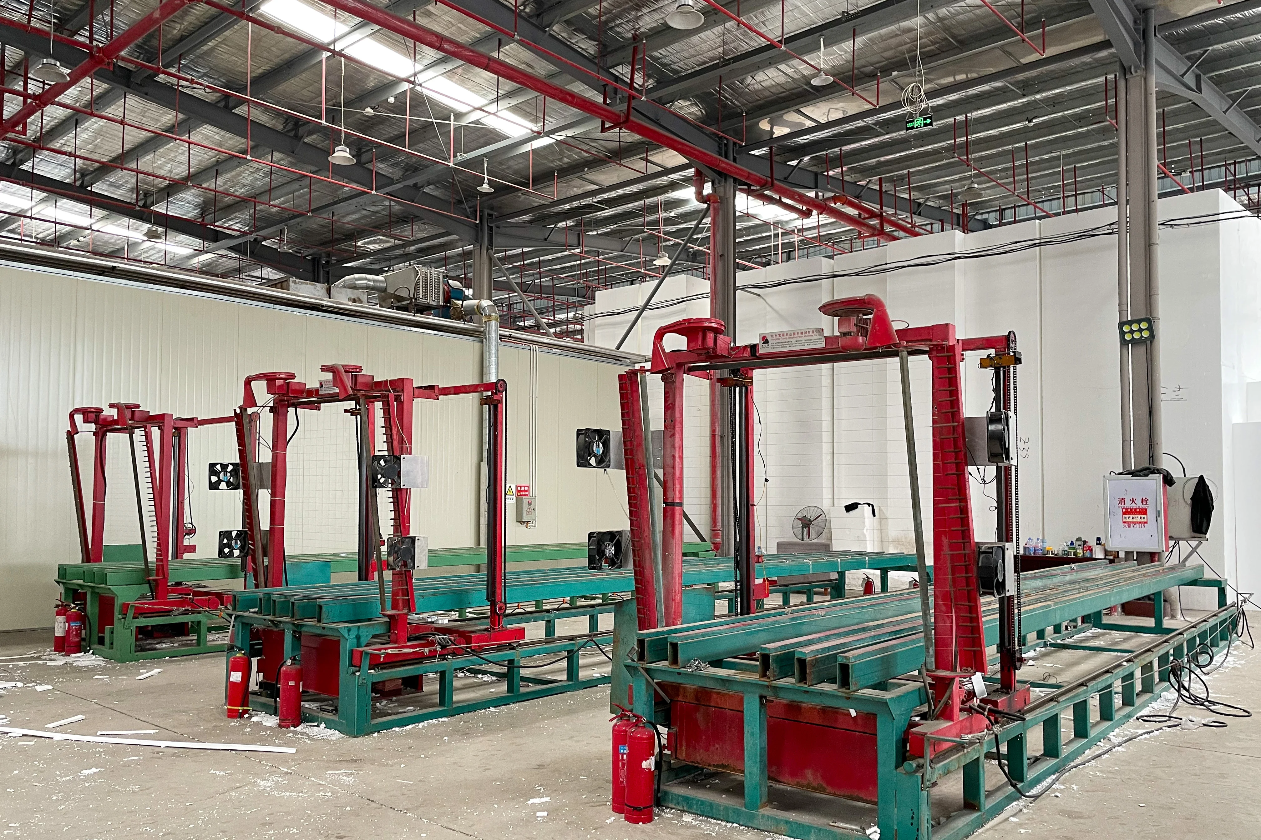 آلة قطع EPS عالية الدقة والفعالة من نوع B&C لـ #6