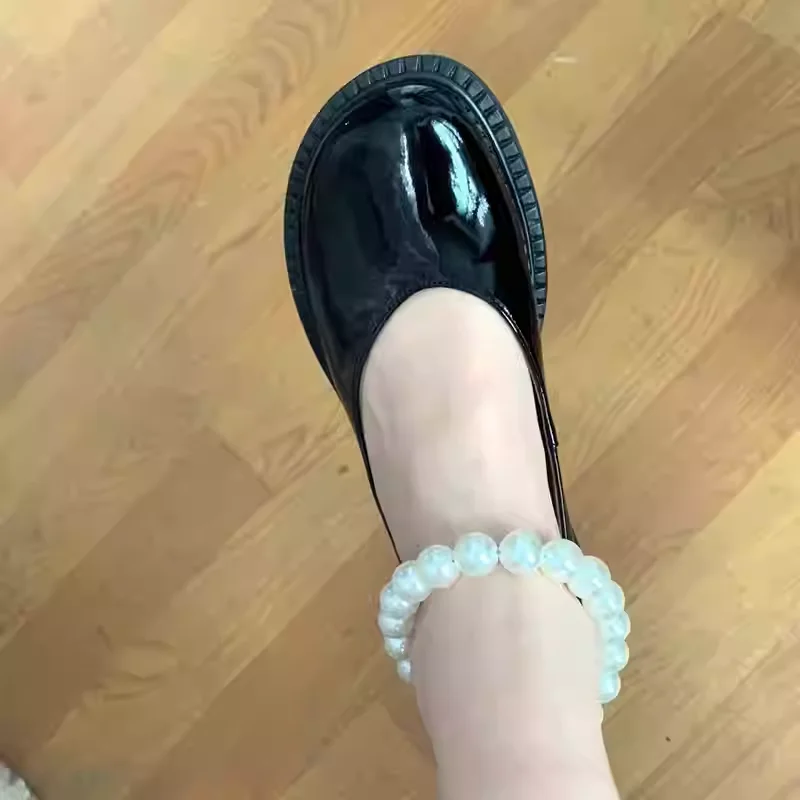 Women's Black Round-Toe Patent Leather Flats with Pearl Single-Strap Buckle Low Heel Shoes