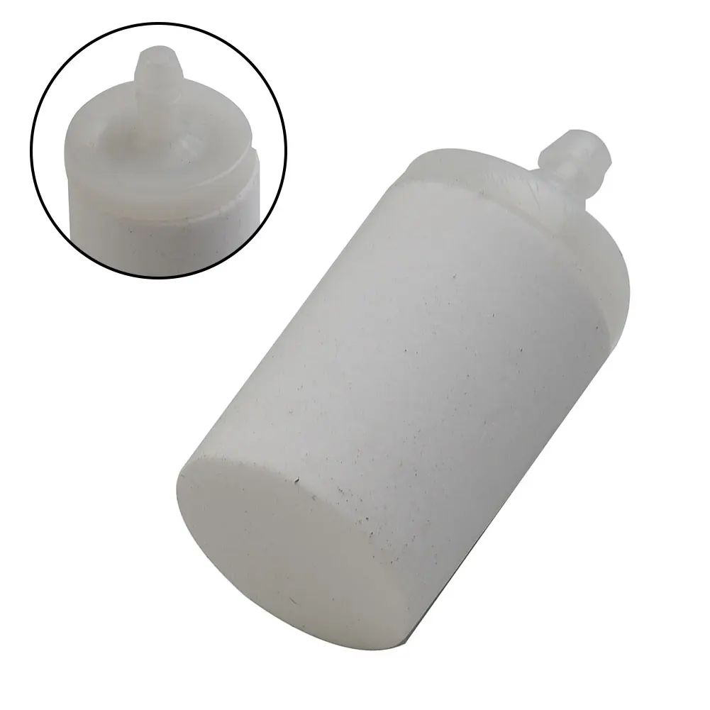 Filtr oleju napędowego pasuje do pilarek H-usqvarna 51/55/61/66/68/261/262/266/268/272/288/365, pasuje również do kosiarek i podkaszarek, akcesorium.