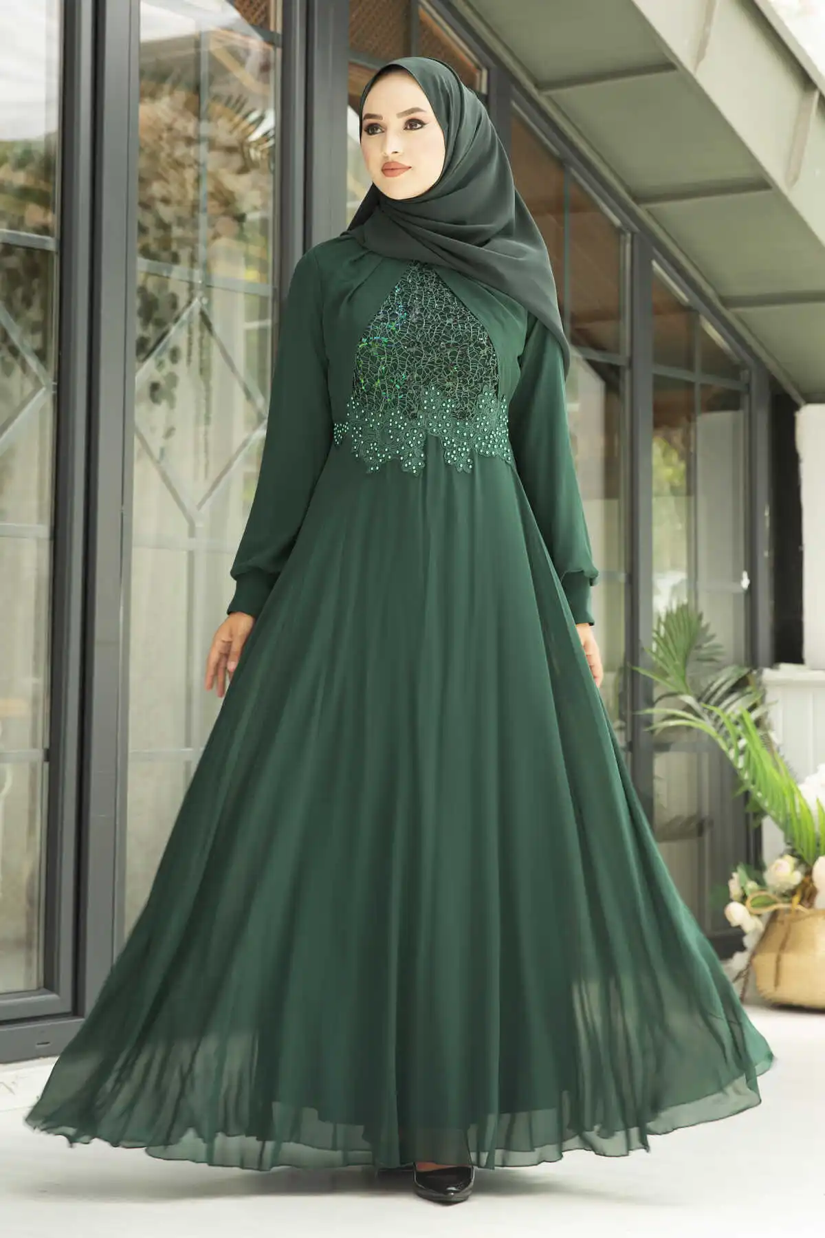 

Front Sequins Sequined Chiffon Evening Dress Emerald