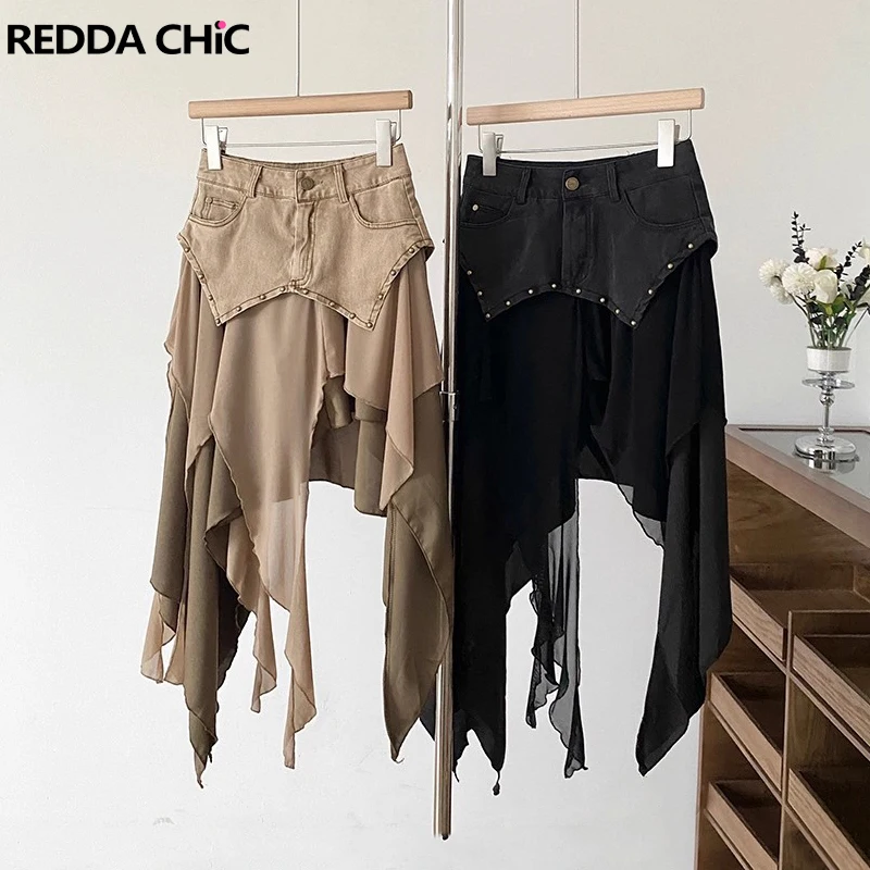 

ReddaChic женская асимметричная юбка с сетчатыми вставками, летняя распашная юбка трапециевидной формы с рюшами и высокой талией и заклепками, джинсовая длинная юбка в стиле хиппи, низ в стиле ретро