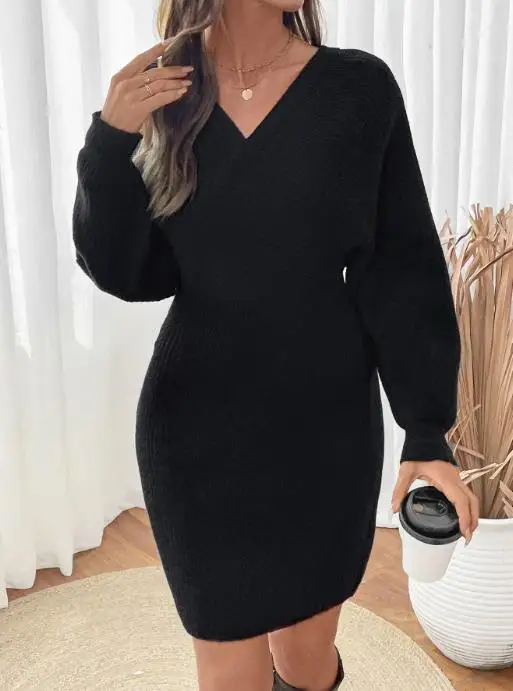 

2025 Autumn/Winter New Casual Simple Style V-neck Bat Sleeve Black Waist Hip Hop Dress Women's Wear