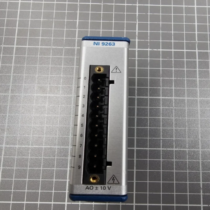 

Совершенно новый оригинальный модуль Ni 9263