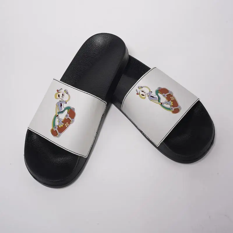 Ladies Men's home slippers，Designed with a playful skull skateboard pattern，The material is soft and comfortable，Suitable for da