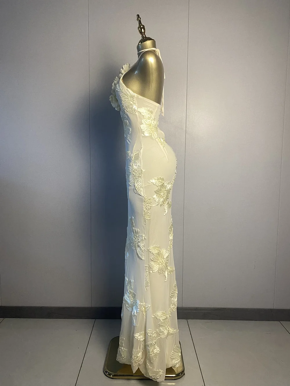 جديد إمرأة مثير الرسن ثلاثية الأبعاد الزهور شبكة فستان أبيض حليبي 2025 أنيقة مساء نادي فاخر فساتين حفلات أعياد الميلاد