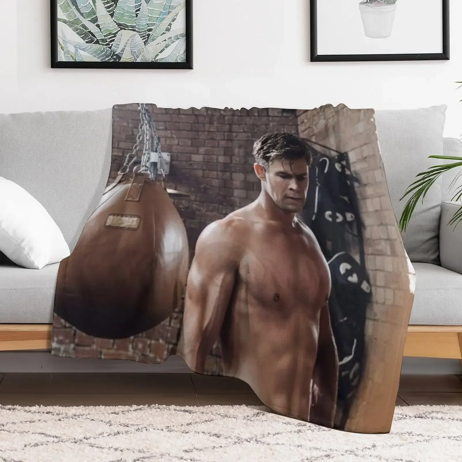 Chris Hemsworth Throw Blanket Loose for winter Moving Blankets