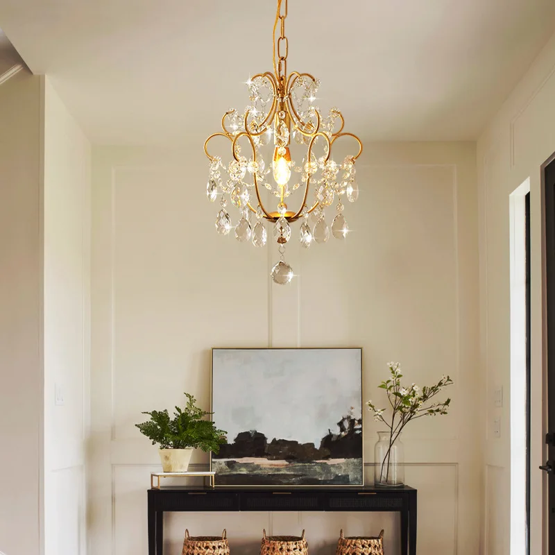 Plafonnier en cristal doré au design classique, luminaire décoratif d'intérieur, idéal pour une salle à manger ou une cuisine