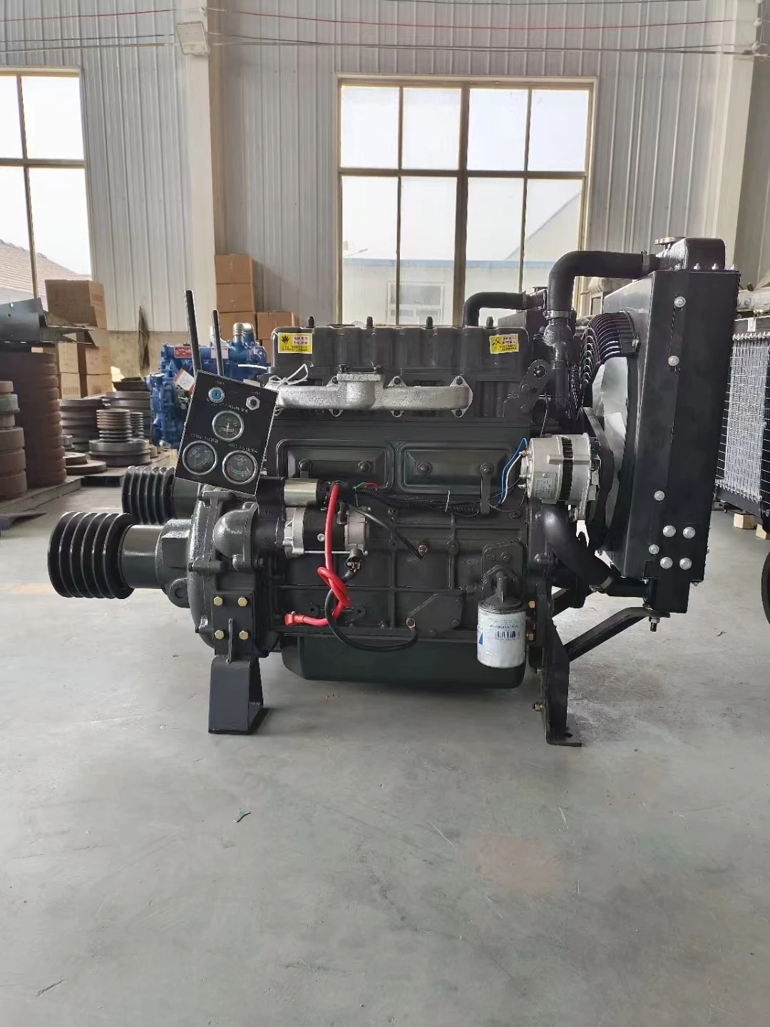 Imagem -02 - Motor Diesel de Ricardo da Potência Fixa da Série Zh4100zp 50kw 2000rmp de Weifang com Conexão da Embreagem