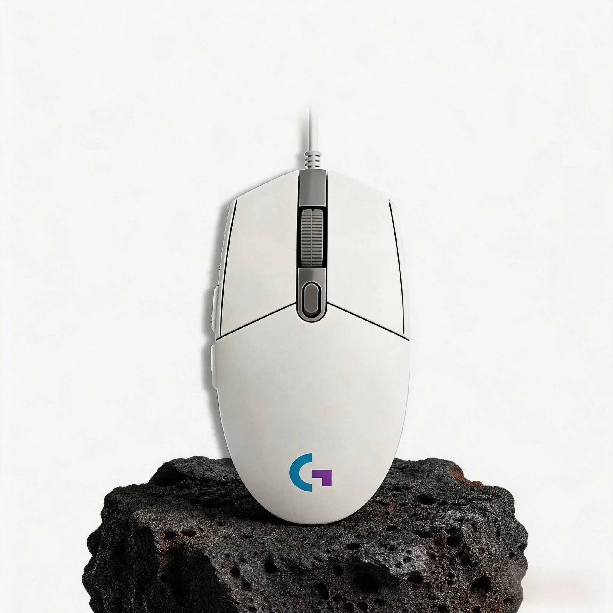 

Personalized RGB lighting effect adjustment. The Logitech G102/G203 wired mouse creates a unique gaming style.