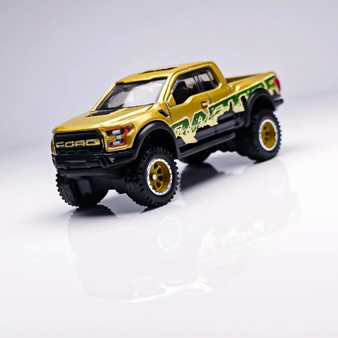 Hot Wheels Gold Label Diecast Model Ford F-150 Raptor Off-Road Theme 1:64 Scale Metal Base & Rubber Tires Collectible Toy