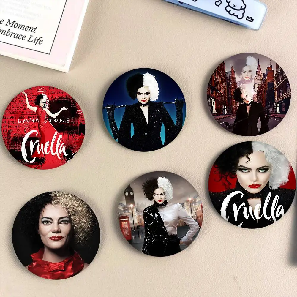 C-CRUELLA EMMA حجر الفيلم الكلاسيكي صفيح دبوس زر مخصص أنيمي دور المدرسة القديمة بروش الكرتون طوق شارة مجوهرات هدية المشجعين