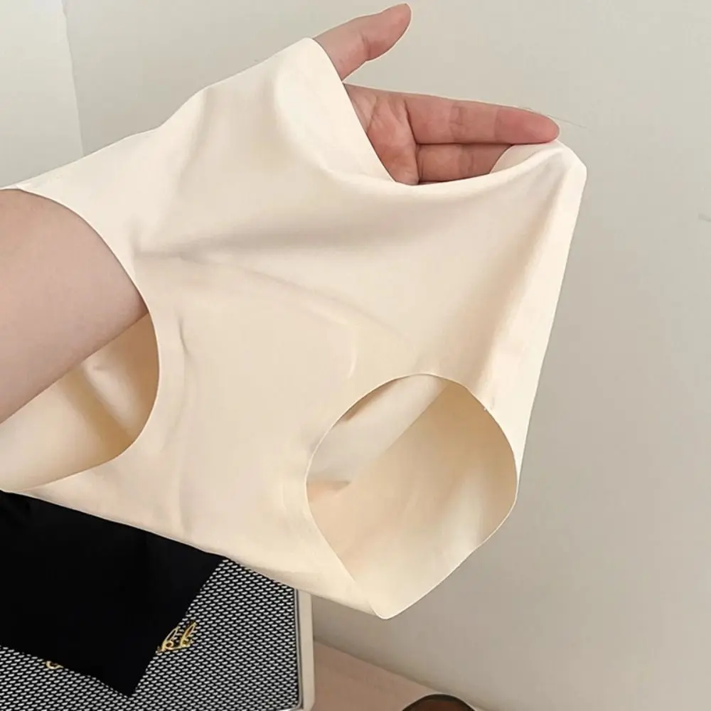 

Seamless Anti-embarrassment Briefs Ice Silk Underpants Sports Yoga Panties Peach Hip Lingerie Fitness Invisible Underwear