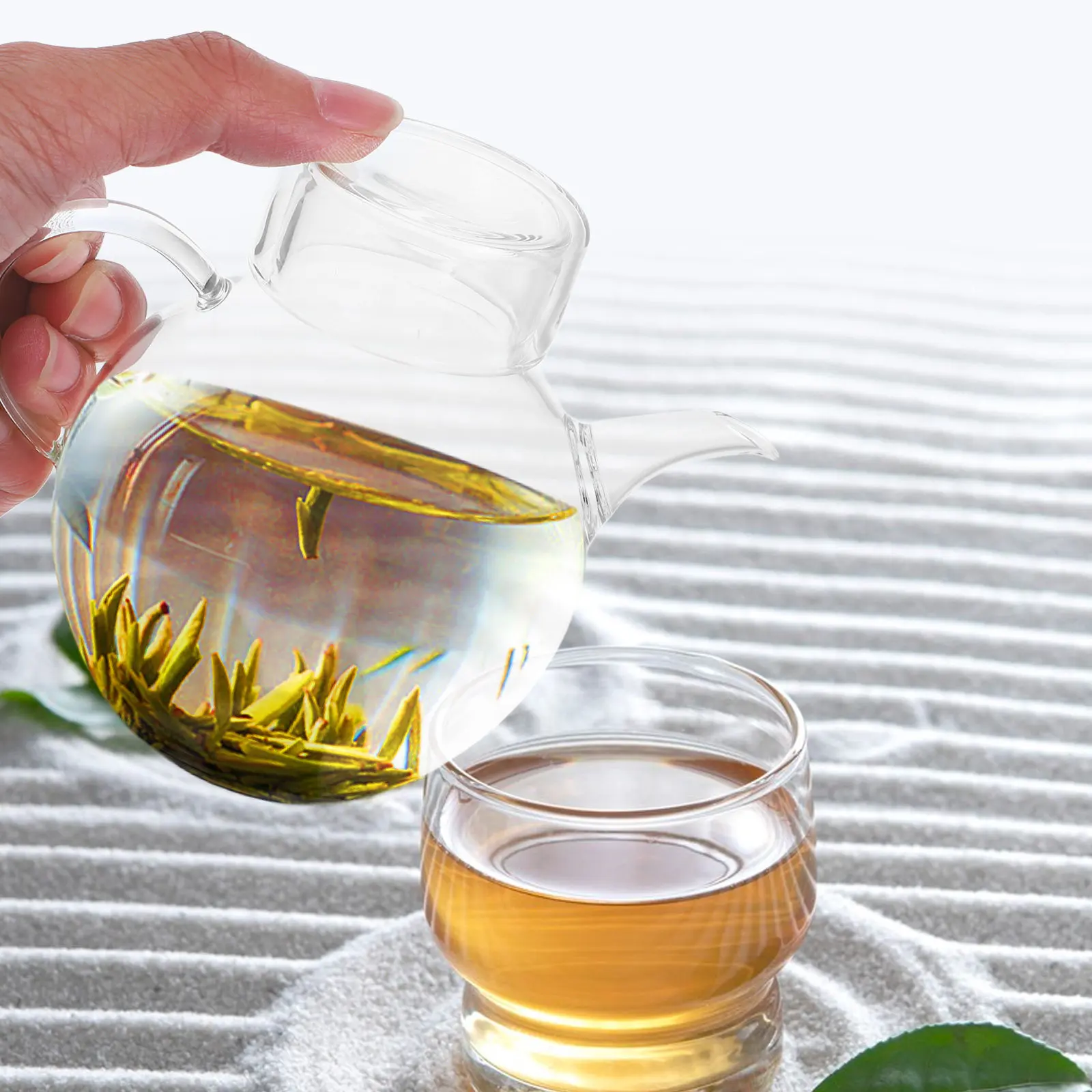 Clear Glass Teapot Small Size Lightweight Sturdy Design Ideal for Loose Tea Leaves Home Office Tea Time Relaxation