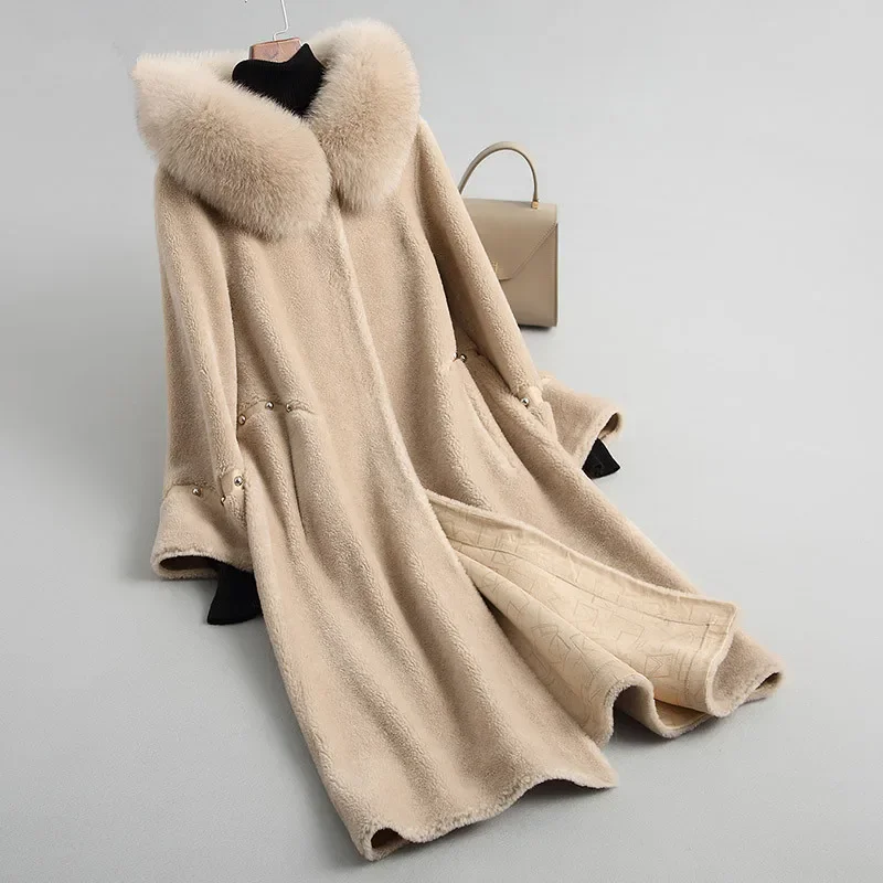 AYUNSUE Women's Fur Coat Real 울 Women 양 시어링 Fur Coat Warm 겨울 Jacket Natural Fox Fur 후드 KQN18113-1