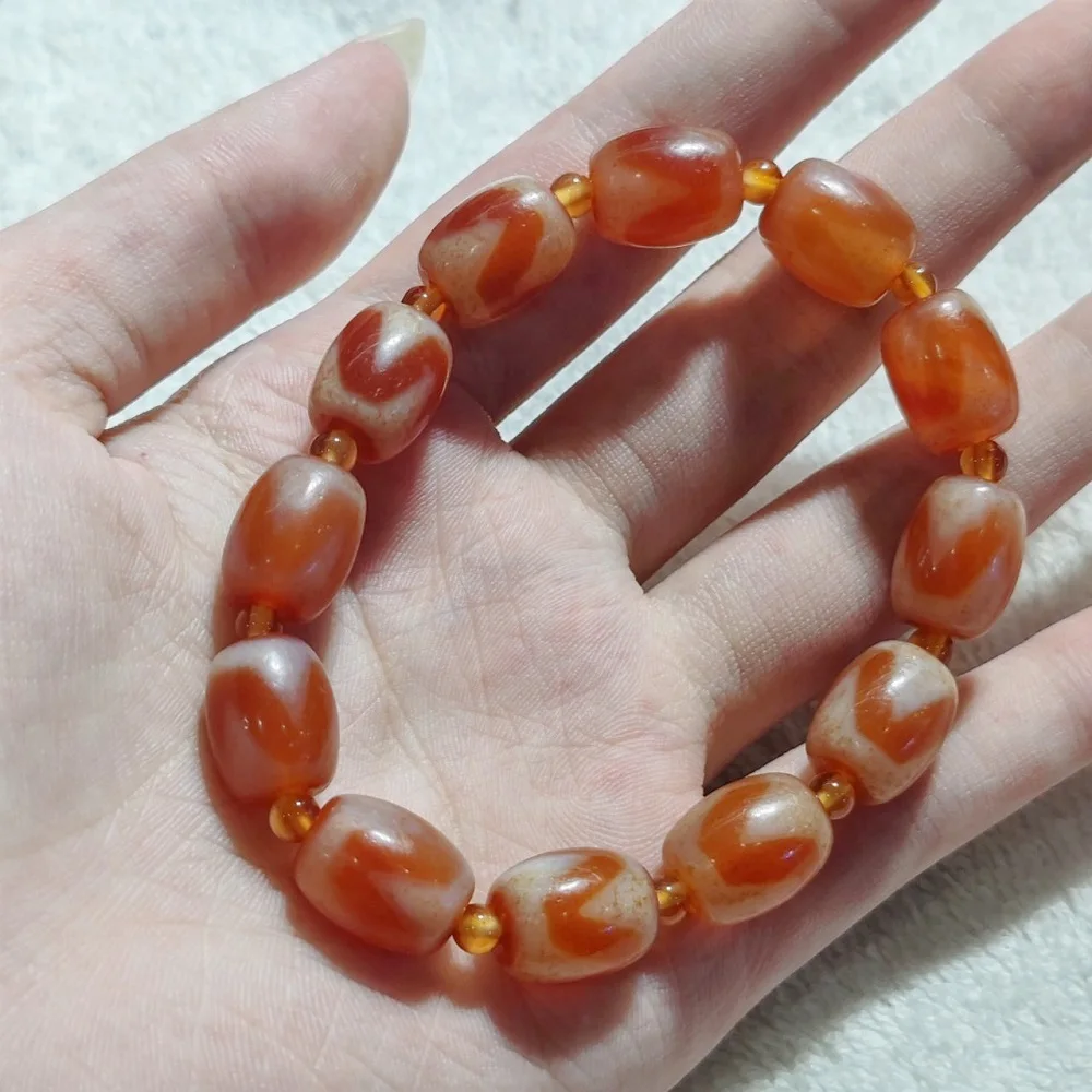 Tibetan totem Dzi ethnic jewelry agate bracelet West Asia red meat tiger tooth Tianzhu men and women DIY bracelet