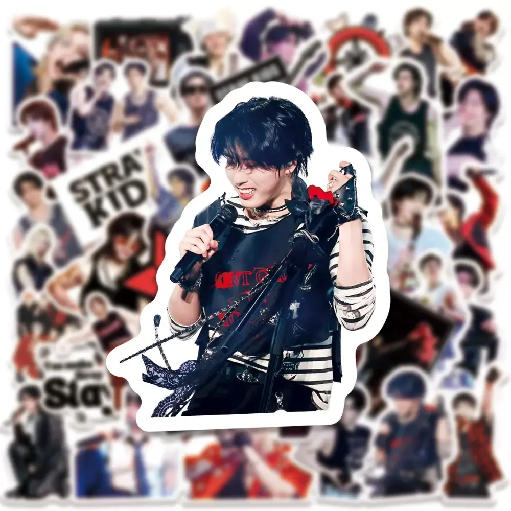 60 قطعة من ملصقات دفتر SKZOO للرجال من Stray Kids World Tour المختلطة للعضلات مقاومة للماء لتزيين كوب الماء ملصقات محيطة #5