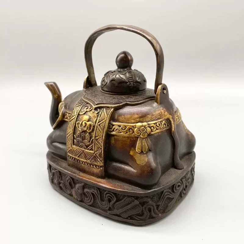 collection-d'antiquites-pot-en-bronze-chinois-ancien-fait-a-la-main-theiere-decorative-en-forme-d'elephant