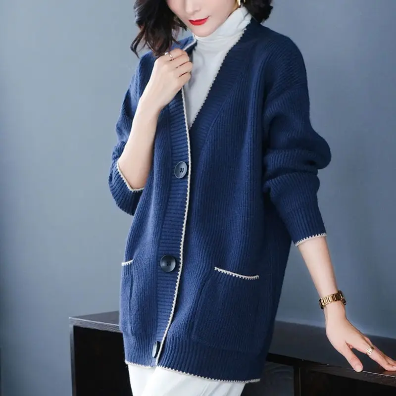 Solid Color Button All-match Sweaters Cardigan Women\'s Clothing Autumn Winter Korean Loose V-Neck Fashion Pockets Knitted Tops