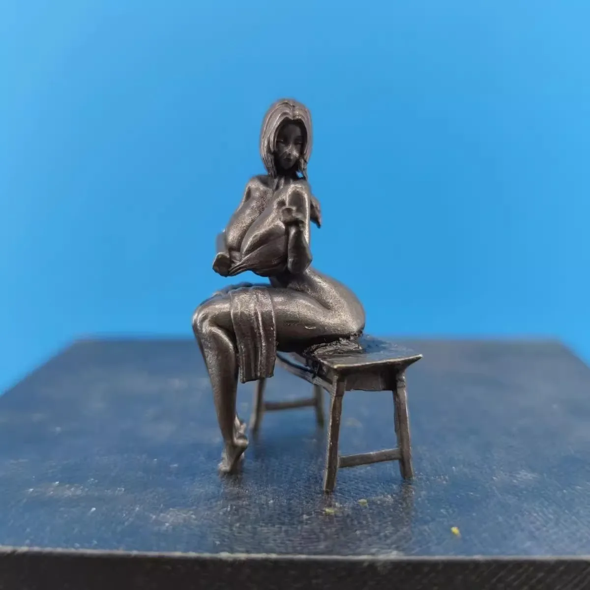 

Antique Brass Bathing Beauty Sculpture Female Figurine Miniature Elegant Lady Sculpture Vintage Car Desktop Home Decor Gift
