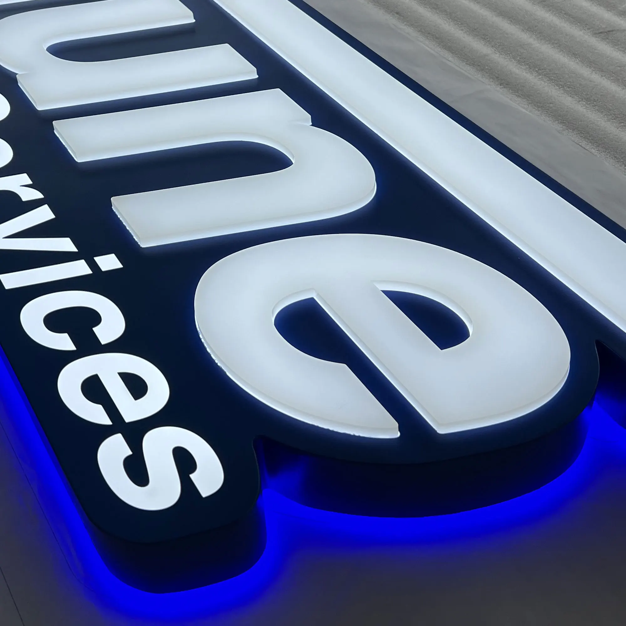 Lettres de signe d'éclairage double face, éclairage blanc, éclairage arrière bleu