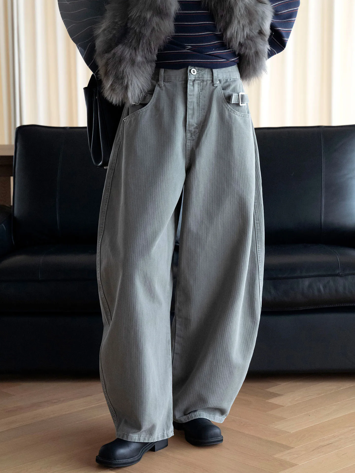 Autumn and winter new American retro high waisted metal buckle wide leg jeans for commuting fashionable long pants for women