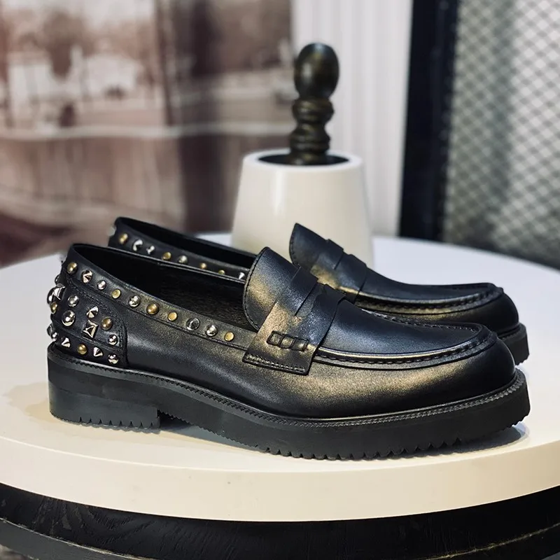 JINIWU 2026 Autumn Winter Rivet Loafers Height Increasing Fashion Thick & Light Sole Cow Leather Slip On Men Shoes