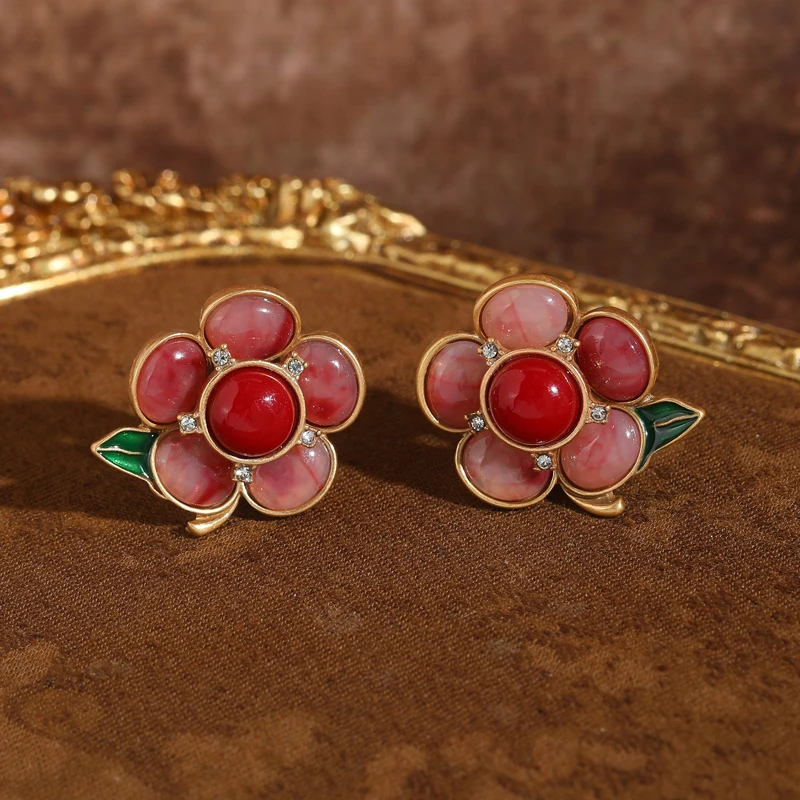 

Vintage Pink Large Flower Stud Earring Natural Stone Jewelry Gold Color Accessories 2026 New Trend Female Engagement Charm