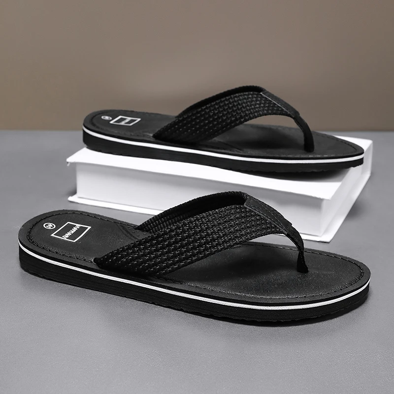 Fashion 2025 New Men's Flip Flops Outdoor Indoor Slippers Slides Trendy Men Beach Sandals Men Non-slip Home Slippers Flip Flops