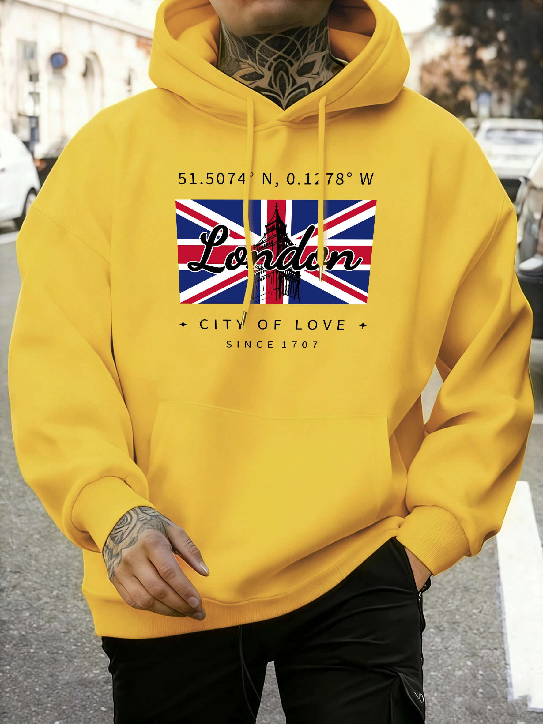 London City Of Love Flag Print – Street Fashion In London Bewertung und Preis