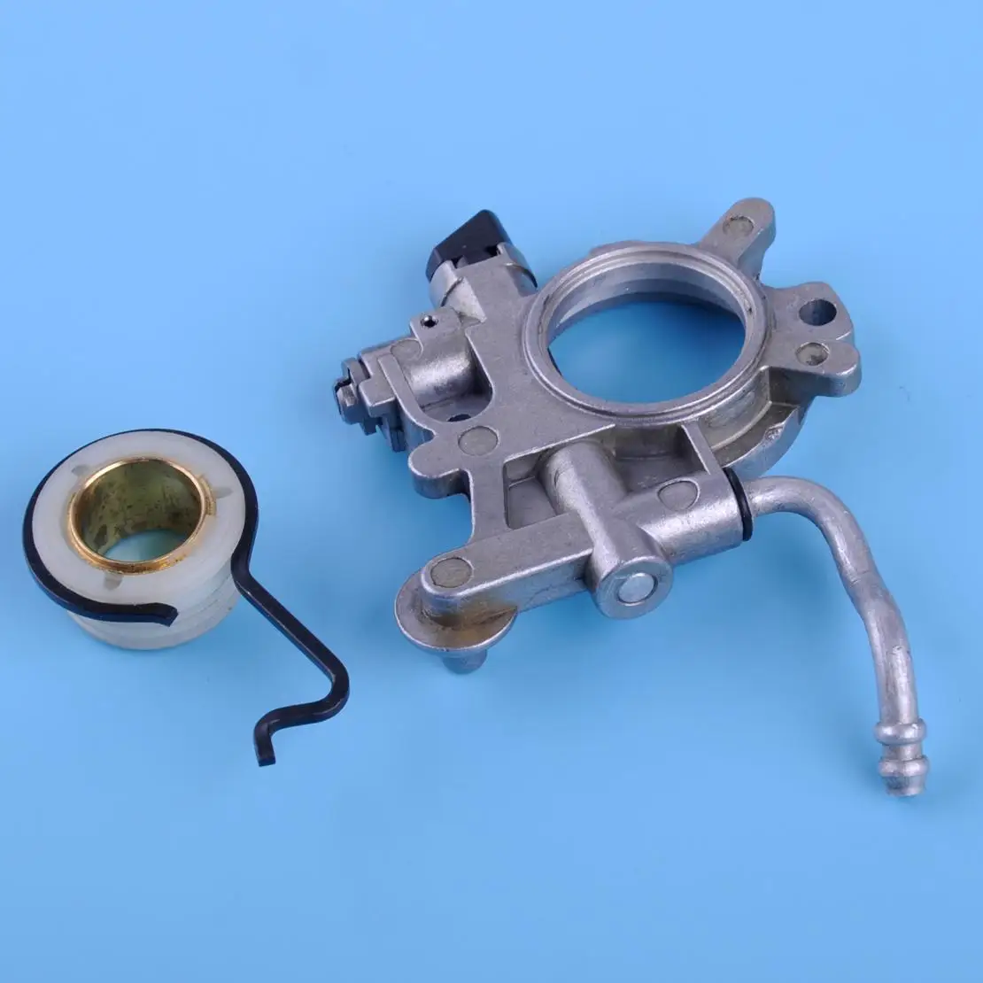 Oiler Oil Pump With Worm Gear Spring 1128 640 3205 Fit For Stihl 044 MS440 Chainsaw Accessories
