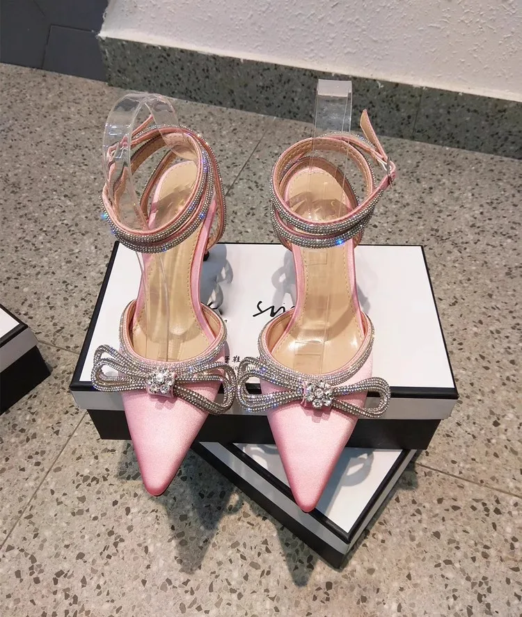Luxury Designer Glitter Rhinestones Diamond Bow Knot Banquet Shoes Fashion Satin Pointed Toe High Heels Wedding Party Pumps