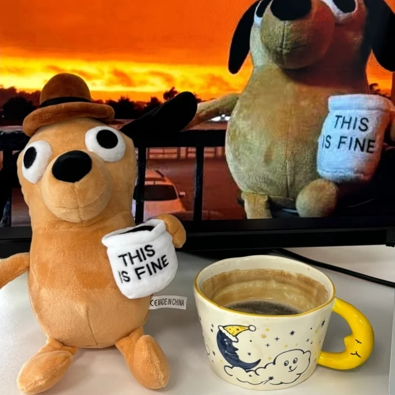 

25 см This Is Fine Meme Кофейная собака Плюшевая игрушка Мягкая кукла Мягкие плюшевые животные Детская игрушка в подарок для детей Мальчик на день рождения