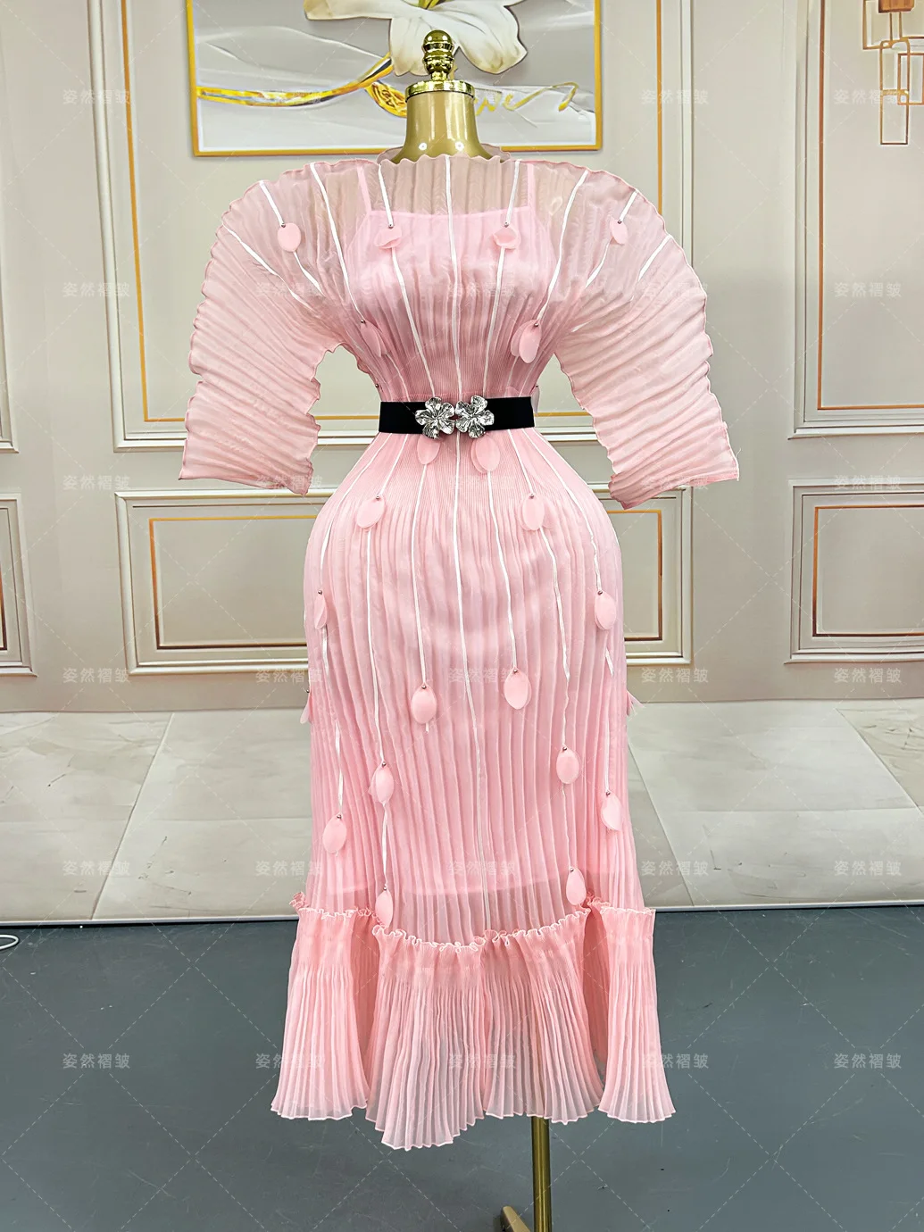 2026 New Waist and Thin Loose Women's Clothing Eugen Yarn Miyake Temperament Pleated Three-dimensional Flower Dress image 6