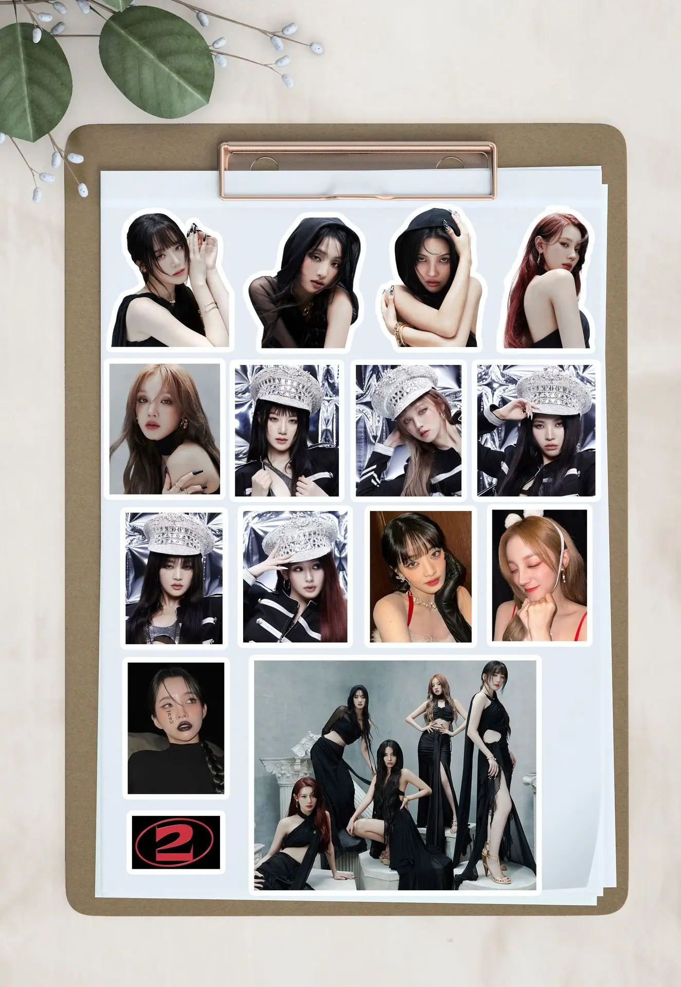 

KPOP 100PCS (G)I-DLE 2nd Full Album Photo Stickers MINNIE Yuqi Shuhua Peripheral The Same Phone Case Luggage Decorative Stickers