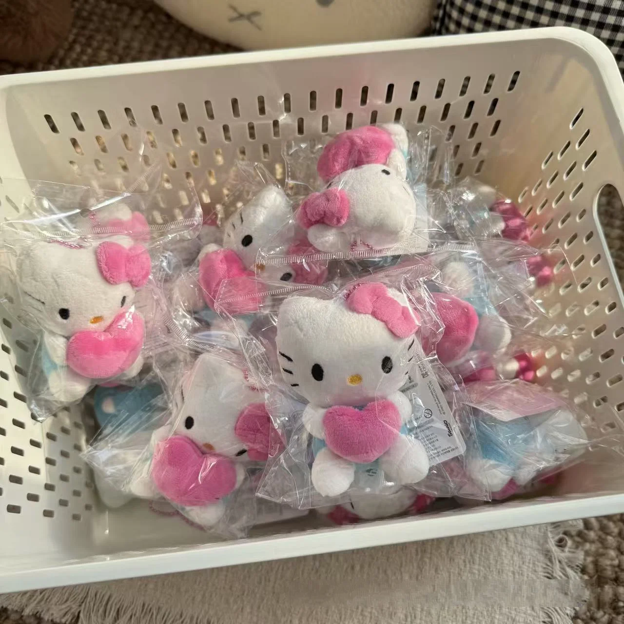 Sanrio Hello Kitty Cross-Dressing Sitting Posture Embrace Love Modeling Plush Keychain Backpack Pendant Car Key Decoration Gift