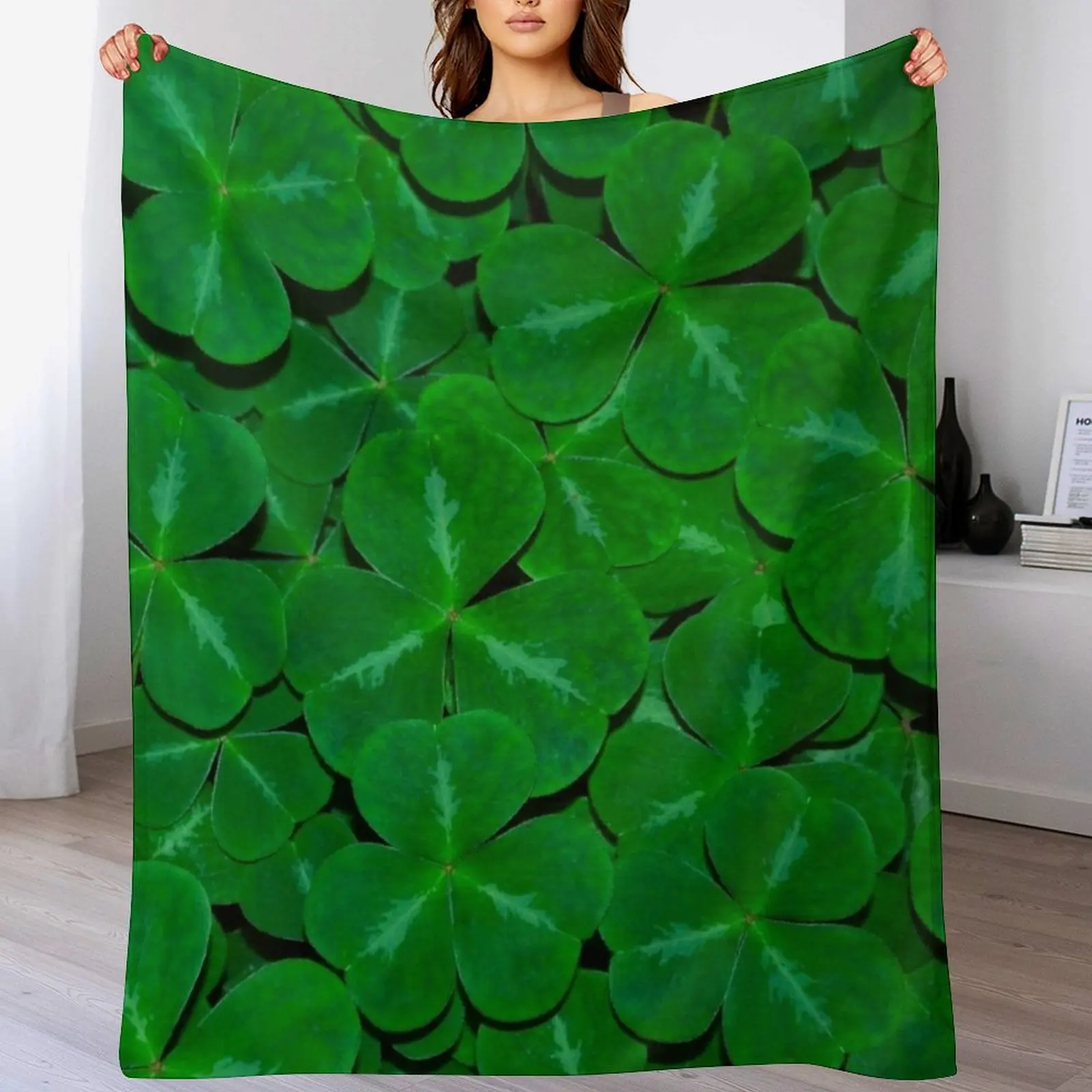 

Field of Shamrocks Throw Blanket Tourist Weighted Blankets For Baby warm for winter Blankets