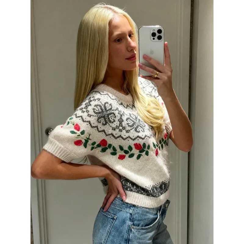 

Casual Jacquard Embroidered Knitted Sweater Lady Chic Short Sleeve Round Neck Slim Pullover Women Daily Commute Office Sweaters