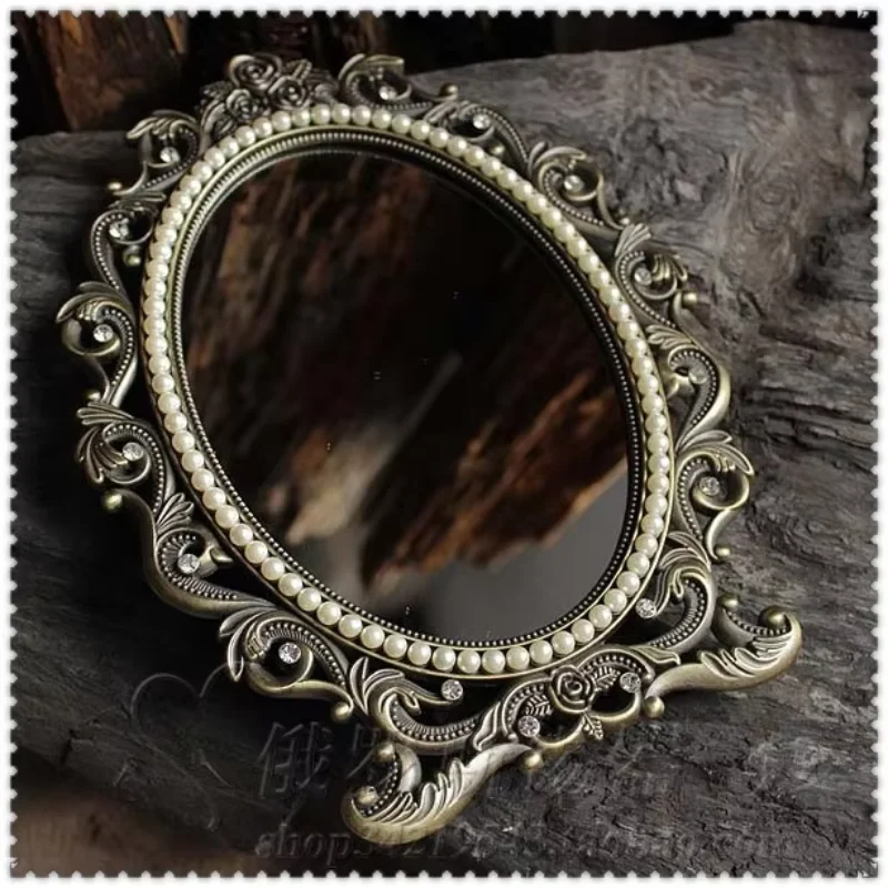 

Bronze Retro Mirror Blocks Oval Metal European Hollow Cosmetic Mirror Princess Dressing Espejos Decorativos Household Products