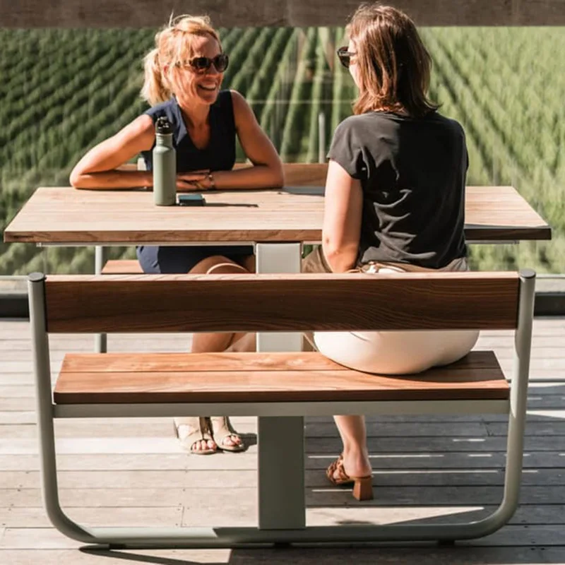 Leisure Open-air courtyard Yard Cafe Restaurant Outdoor setting Combination tables and chairs Outdoor