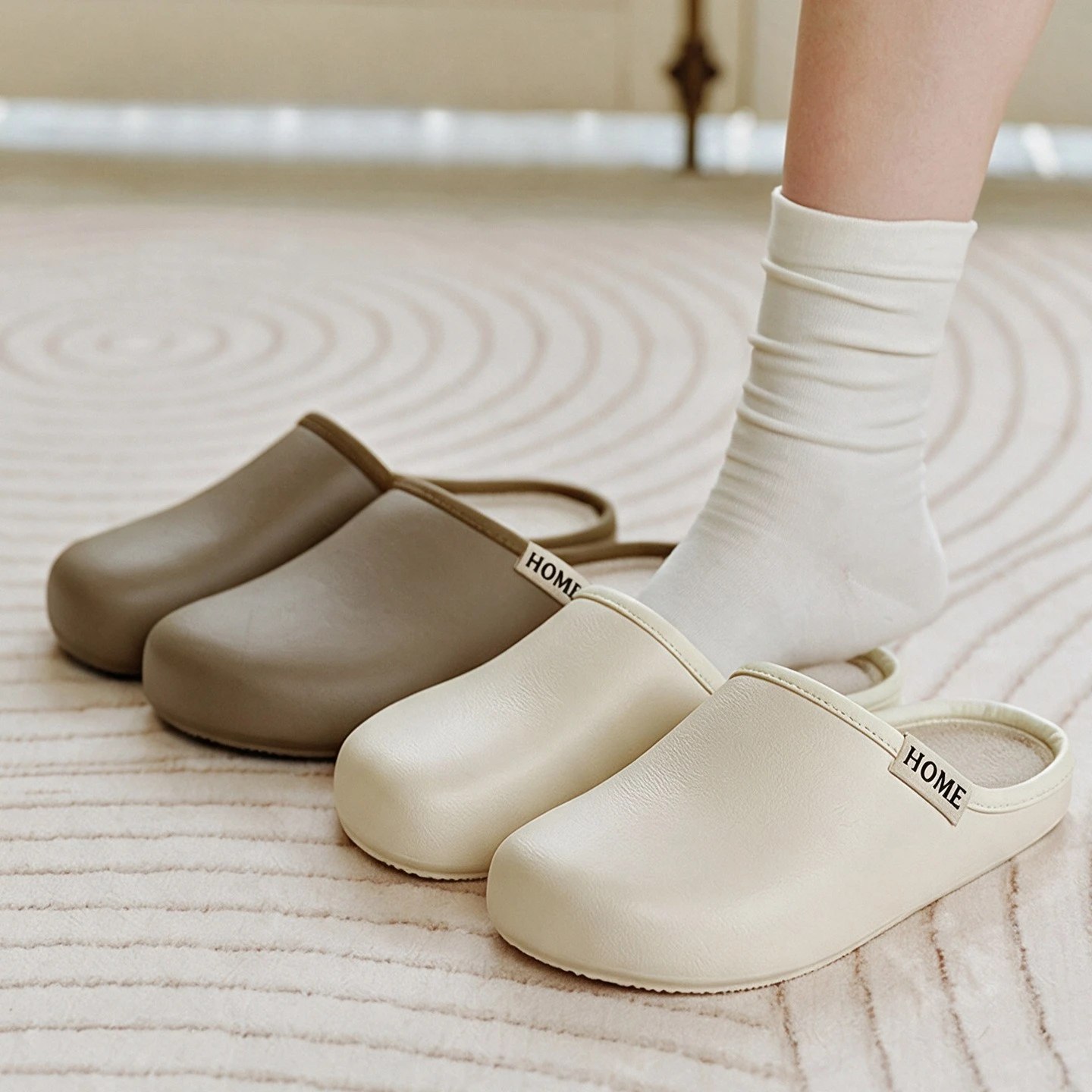 Unisex Couple Winter Slippers Faux Fur Warm Mules Waterproof Easy Clean Non Slip Soft Sole Fuzzy Indoor House Shoes Men Women