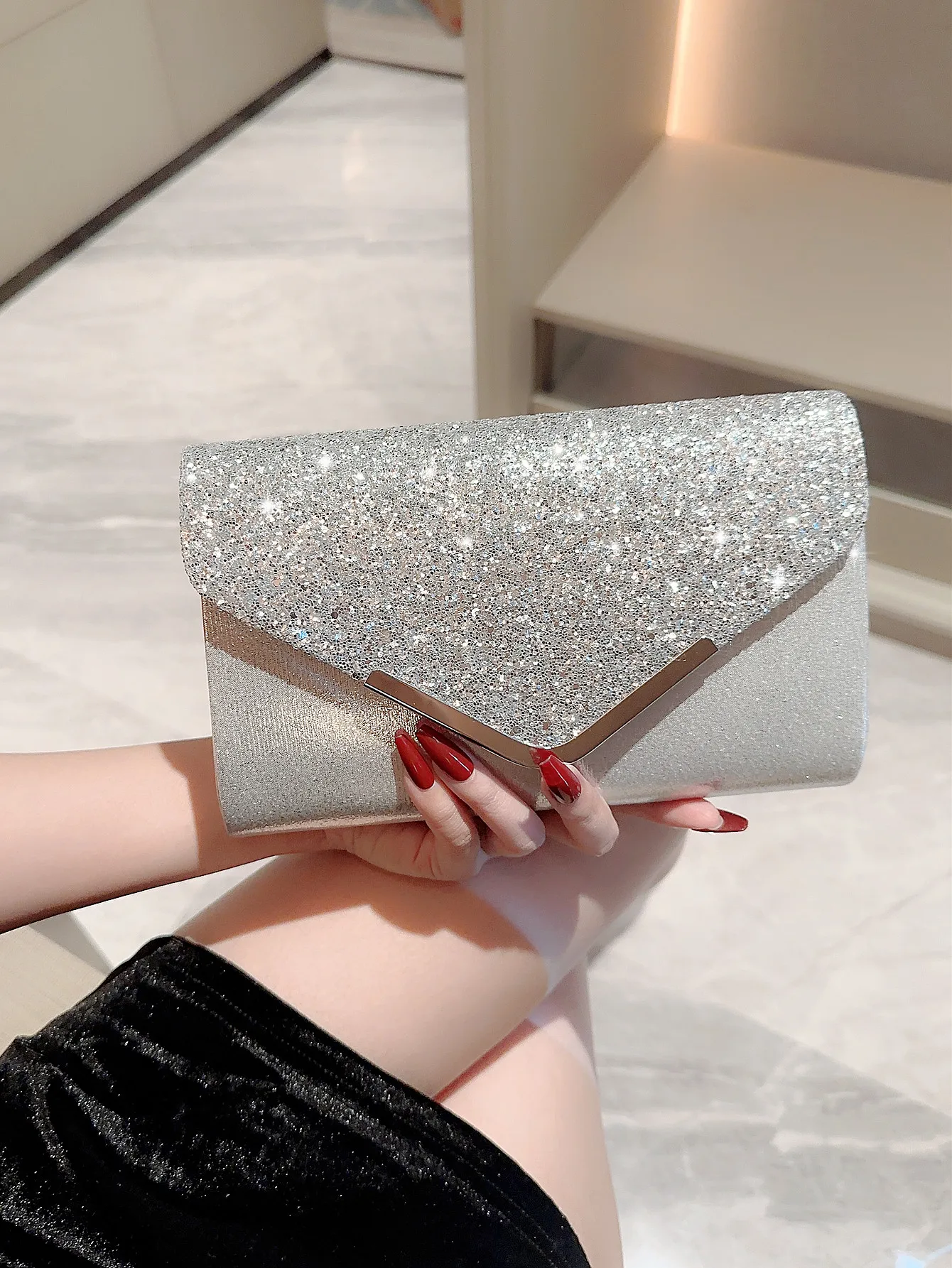 Women fashion Silver Shiny Flap Evening Bag Banquet Bag Evening Bag Party Bag Prom Bag Chain Bag Wedding Bag