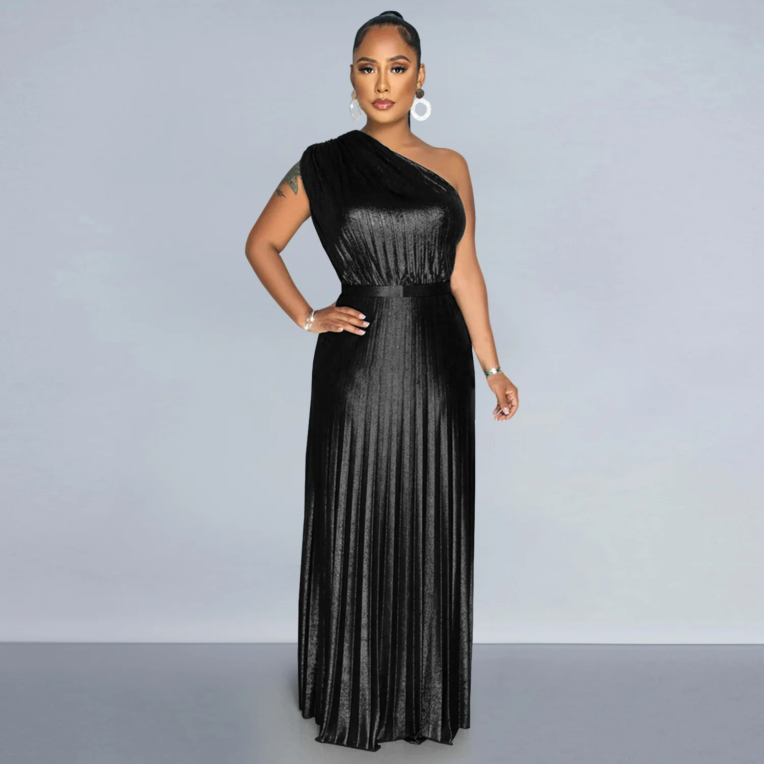 Vestido feminino elegante banhado a ouro ombro inclinado sem mangas vestido de cor sólida 2025 verão