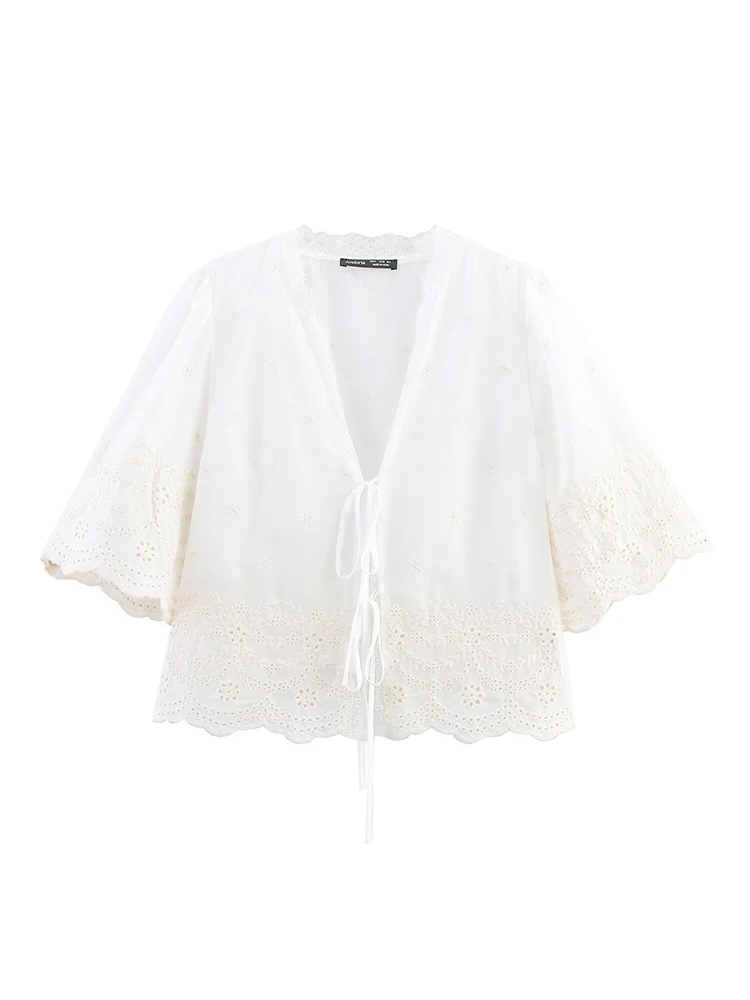 

European and American style summer new women's clothing temperament flower embroidery hollow lace v-neck shirt