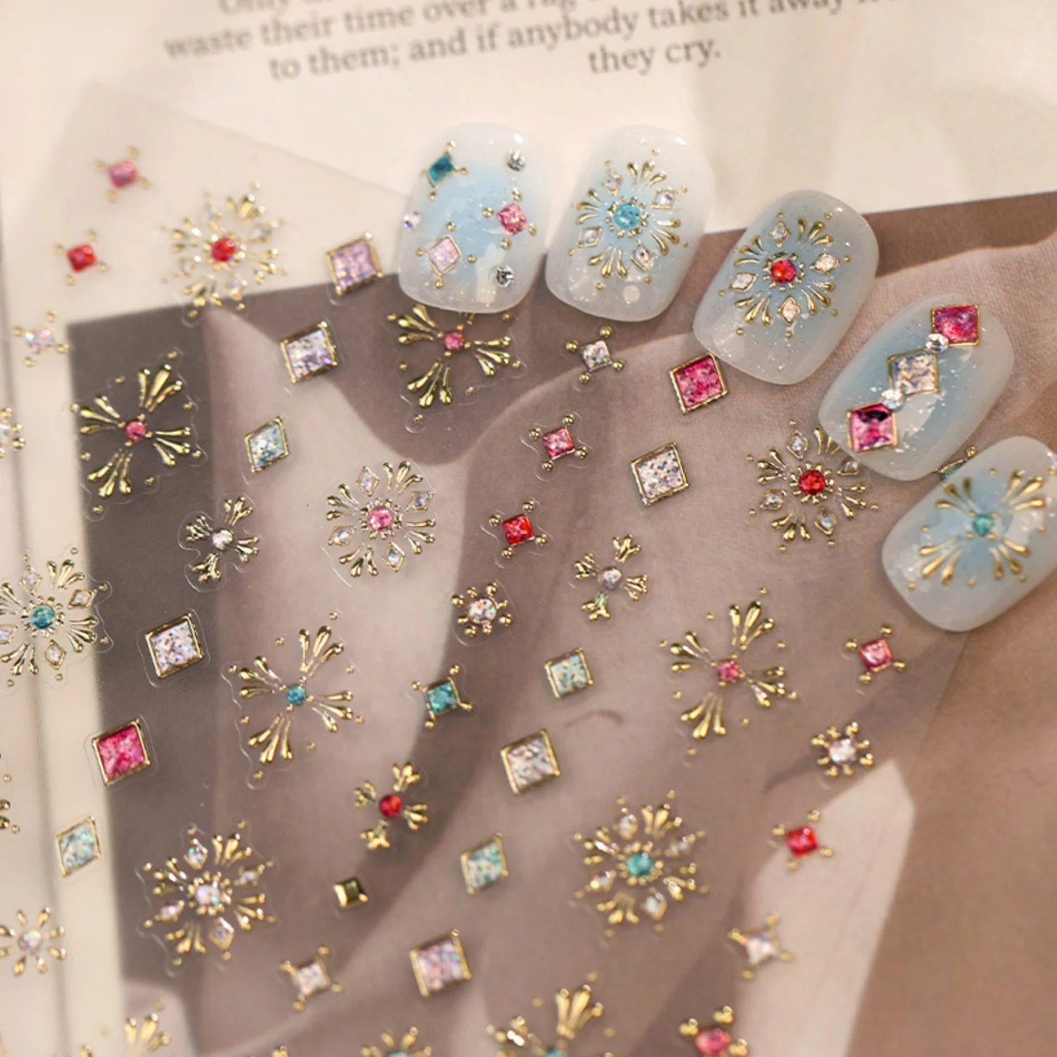 Klassische 5D-Nagelkunst-Aufkleber im Palast-Stil, Retro-Schmuck, Schneeflocken-Quadrat, glänzender Edelstein, selbstklebend, luxuriös, für Damen, Nagelaufkleber – Detail 1
