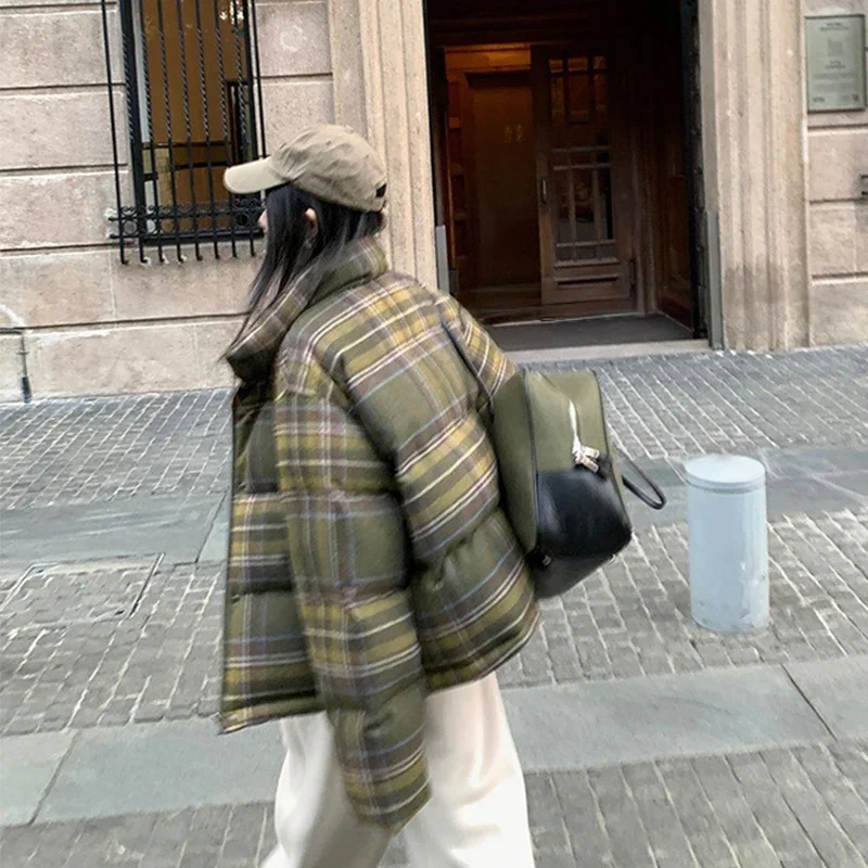 Chaqueta acolchada de algodón con estampado de cuadros de calle Y2K para mujer, abrigo grueso y cálido de pan hinchado, Parkas de algodón Retro coreanas para estudiantes