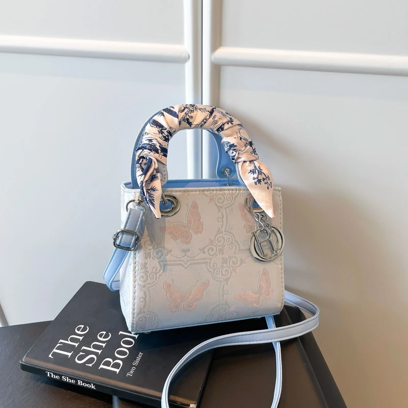 

Glamorous Sophisticated Female Bag Handbag Portable Shoulder Bag Mini Elegant Purse For Parties