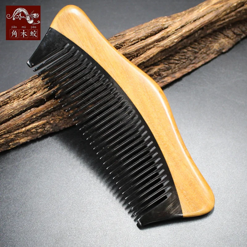 

Handmade hair comb made of green sandalwood and buffalo horn, without a handle