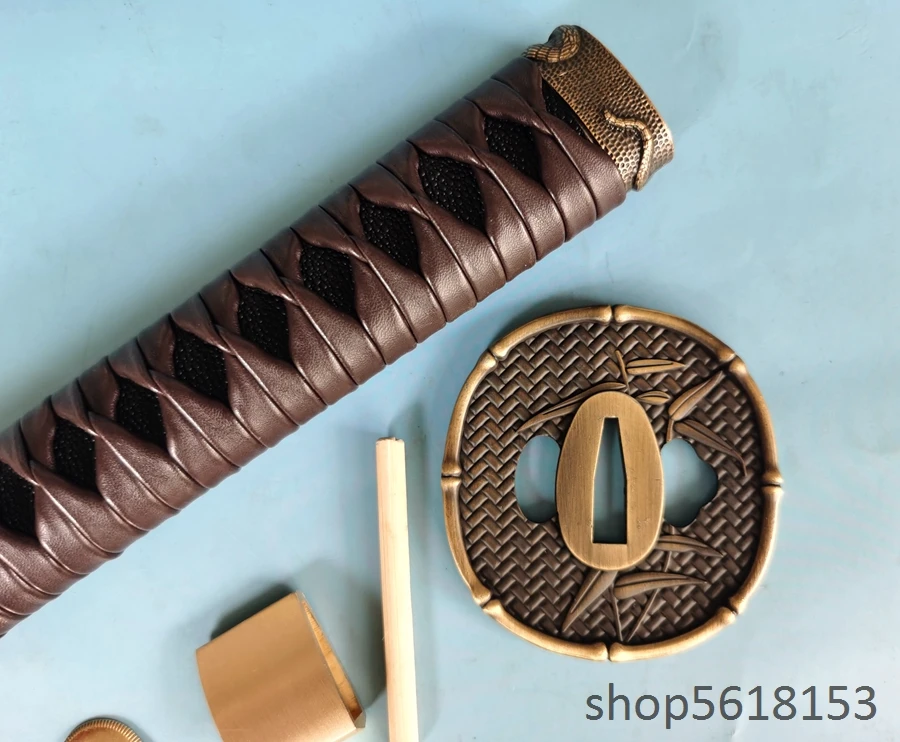 

Коричневая кожаная ручка 26 см из сплава бамбука tsuba fuchi Seppa Habaki Bamboo Nail для японского меча katana wakizashi танто